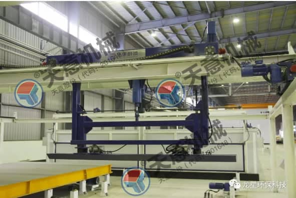 熱烈祝賀天意機械與龍星科技PC構(gòu)件生產(chǎn)線順利交接！