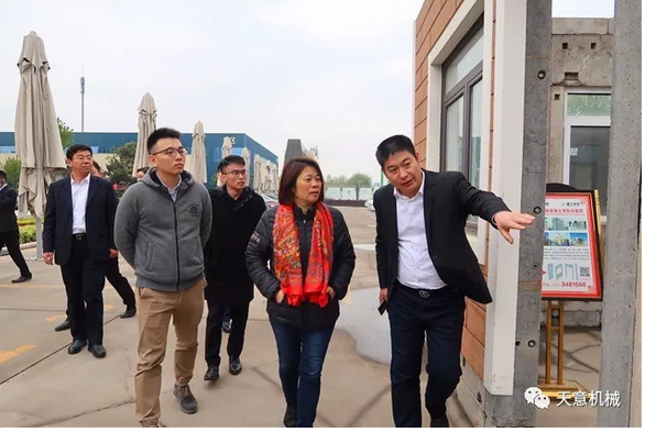 碧桂園集團(tuán)副總裁兼采購(gòu)中心總經(jīng)理?xiàng)铥惻d一行蒞臨天意參觀(guān)考察