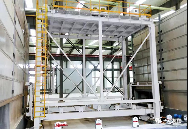 1565515645484987.jpg 碼垛機(jī).jpg